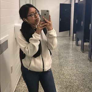 Meet your Posher, Sandra